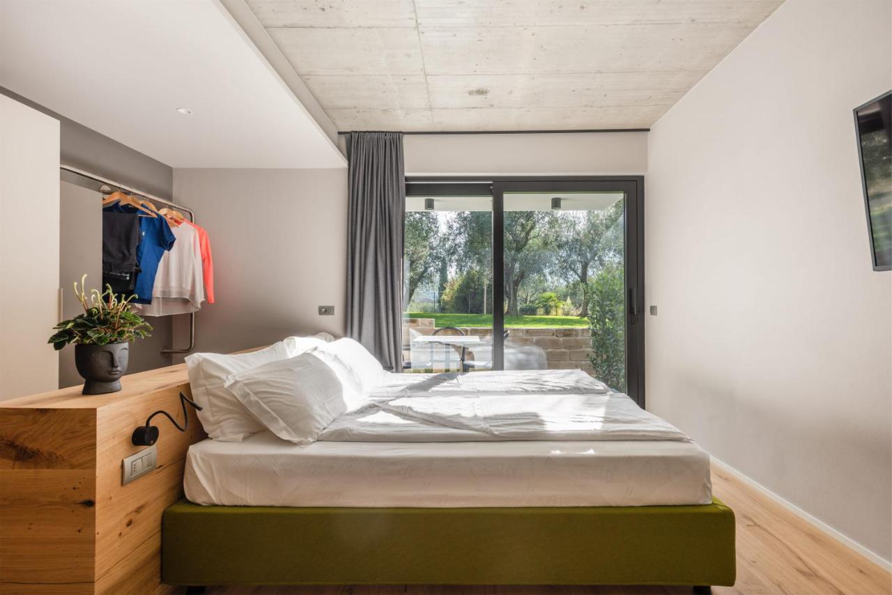 Oleeva Garda Living - Adults Only Panzió Riva del Garda Kültér fotó